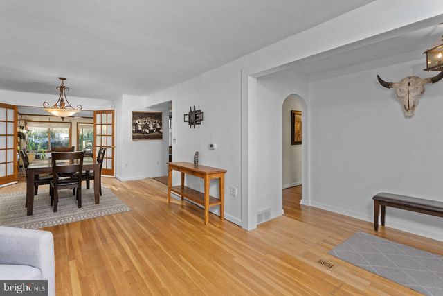141 CREST AVE, Hamilton, NJ 08690