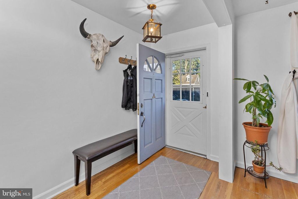 141 CREST AVE, HAMILTON, NJ 08690 — photo 4