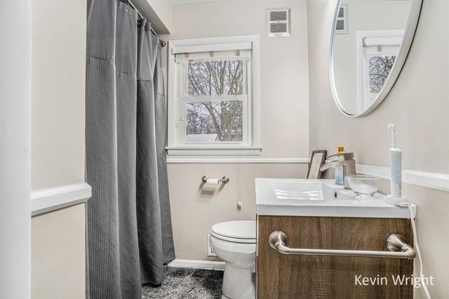 2385 Lincoln Street, Muskegon, MI 49441