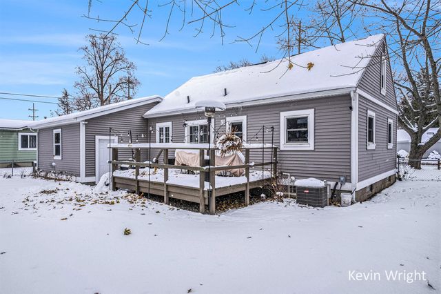 2385 Lincoln Street, Muskegon, MI 49441