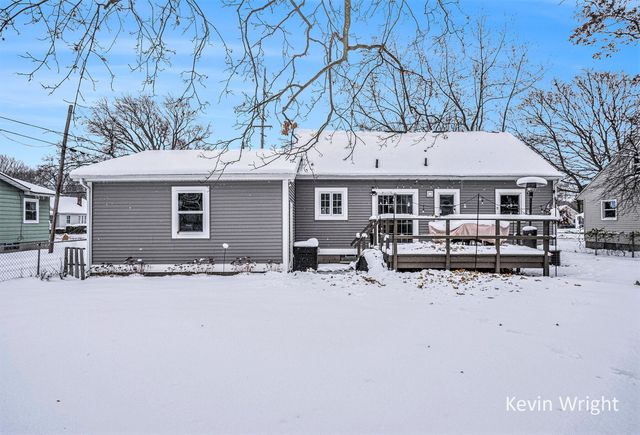 2385 Lincoln Street, Muskegon, MI 49441