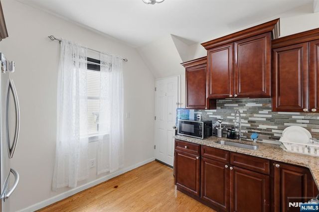 65 Franklin Road, Teaneck, NJ 07666