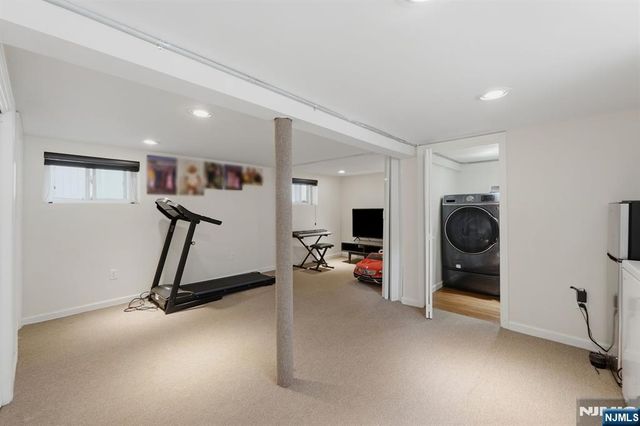 65 Franklin Road, Teaneck, NJ 07666