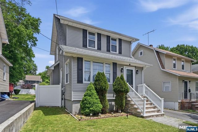 65 Franklin Road, Teaneck, NJ 07666