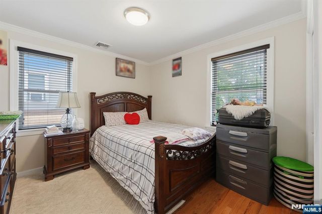 65 Franklin Road, Teaneck, NJ 07666