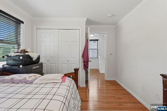 65 Franklin Road, Teaneck, NJ 07666
