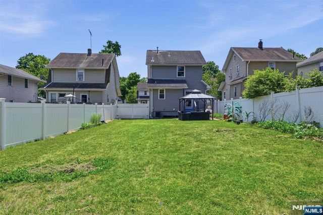 65 Franklin Road, Teaneck, NJ 07666