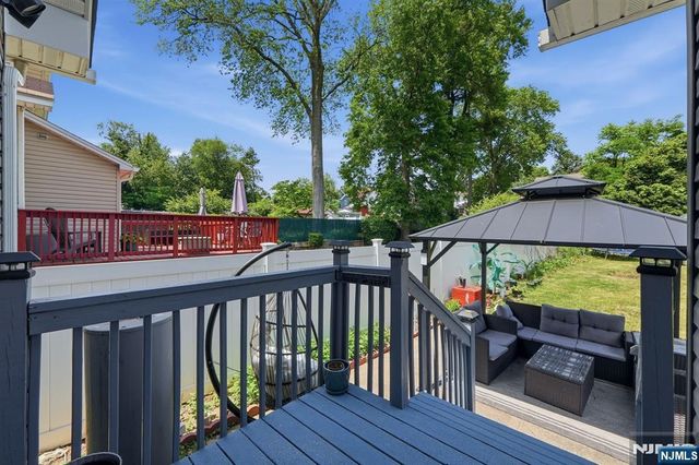 65 Franklin Road, Teaneck, NJ 07666