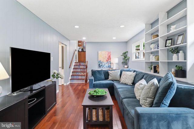 9207 PALOMA, Springfield, VA 22153