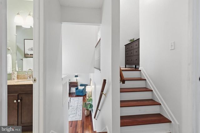 9207 PALOMA, Springfield, VA 22153