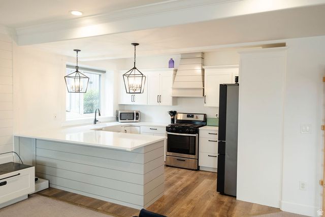 924 S COUNTRY LN, Farmington, UT 84025