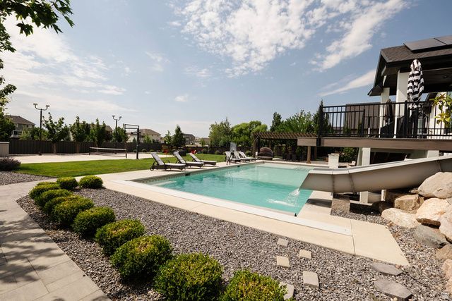 924 S COUNTRY LN, Farmington, UT 84025