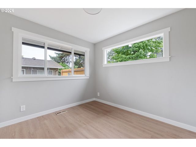 220 Sw 144TH Ave, Beaverton, OR 97006