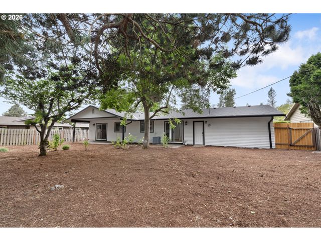 220 Sw 144TH Ave, Beaverton, OR 97006