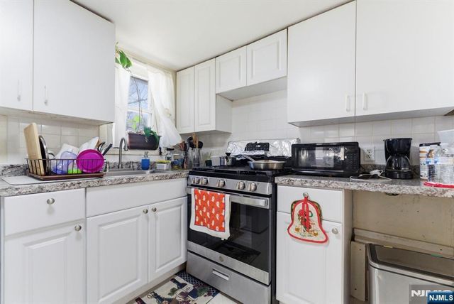 206 Prospect Street, Englewood, NJ 07631