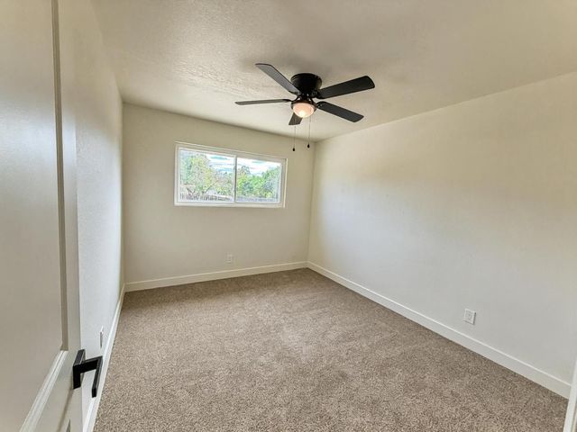 7403 E Alluvial Avenue, Clovis, CA 93619