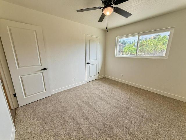 7403 E Alluvial Avenue, Clovis, CA 93619