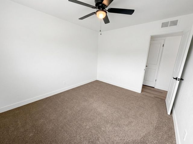 7403 E Alluvial Avenue, Clovis, CA 93619