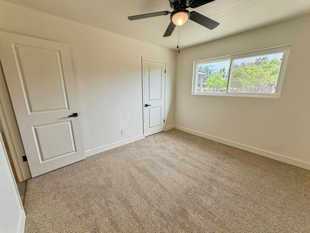 Image 23 of property listing at 7403 E Alluvial Avenue, Clovis, CA 93619
