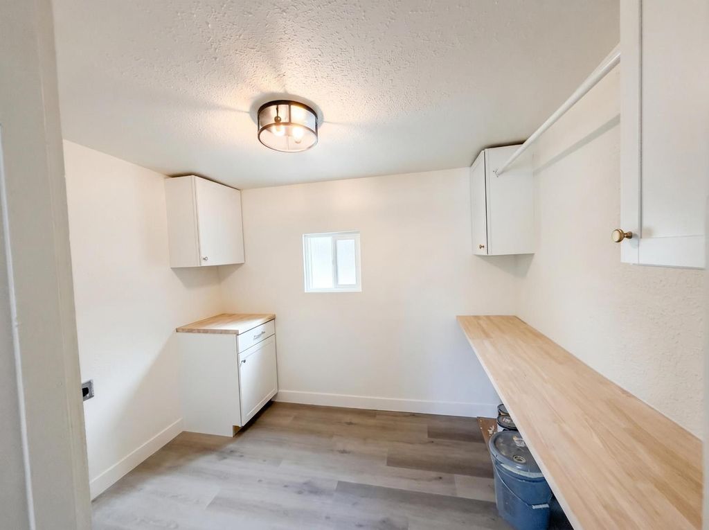Image 35 of property listing at 7403 E Alluvial Avenue, Clovis, CA 93619