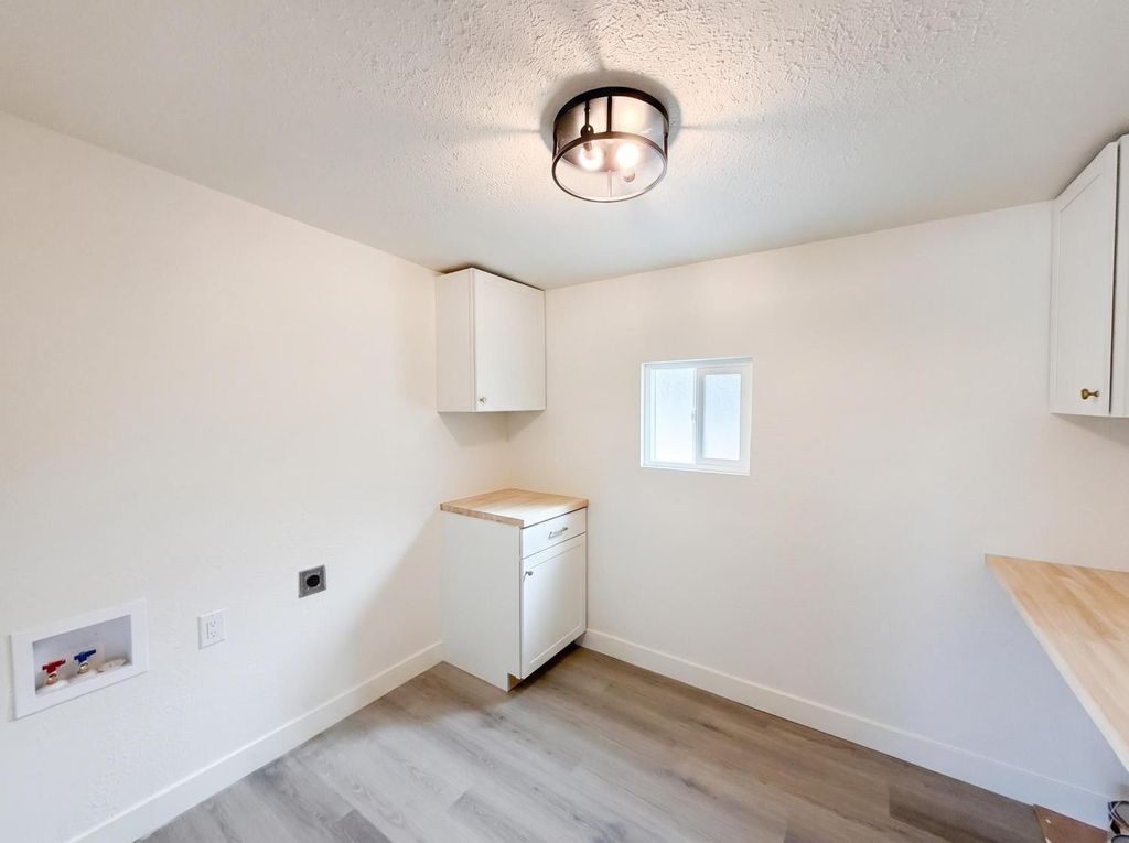Image 36 of property listing at 7403 E Alluvial Avenue, Clovis, CA 93619