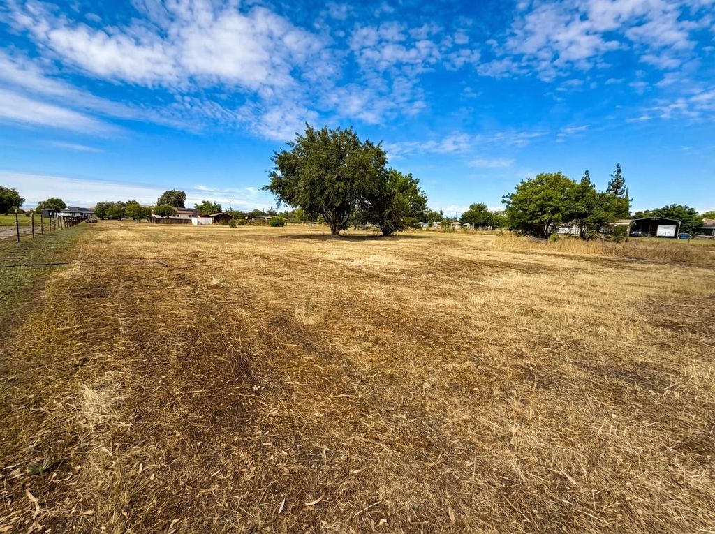 Image 47 of property listing at 7403 E Alluvial Avenue, Clovis, CA 93619