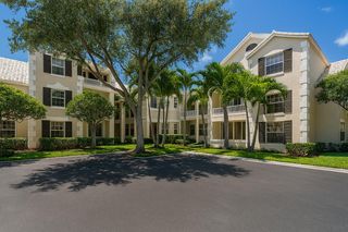 2871 N Oakland Forest Drive 210, Oakland Park, FL 33309