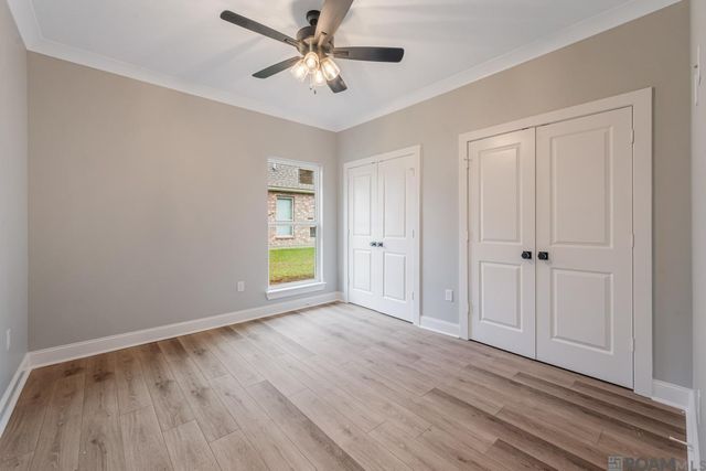 1728 N Linen Rd, Gonzales, LA 70737