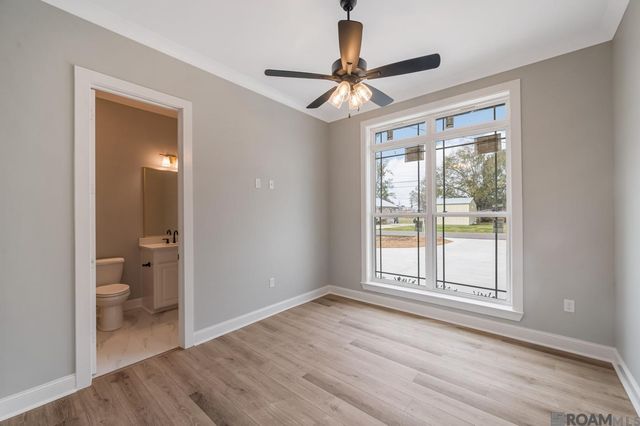 1728 N Linen Rd, Gonzales, LA 70737