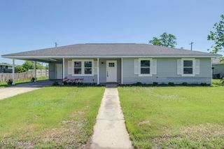 110 Spanish Cove, Waveland, MS 39576