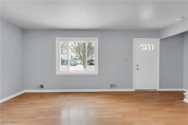 369 E 232nd Street, Euclid, OH 44123