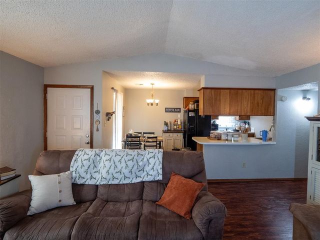 1017 Acacia Circle 1019, Noble, OK 73068