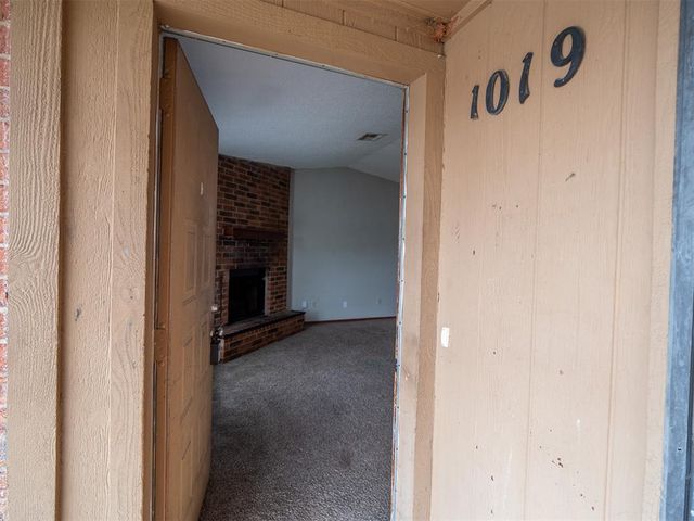 1017 Acacia Circle 1019, Noble, OK 73068