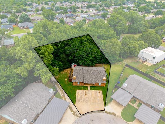 1017 Acacia Circle 1019, Noble, OK 73068
