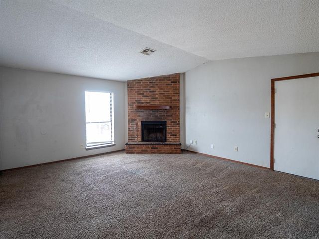 1017 Acacia Circle 1019, Noble, OK 73068