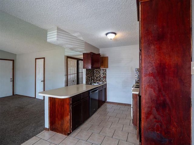 1017 Acacia Circle 1019, Noble, OK 73068