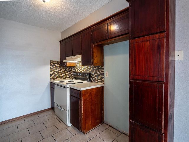 1017 Acacia Circle 1019, Noble, OK 73068