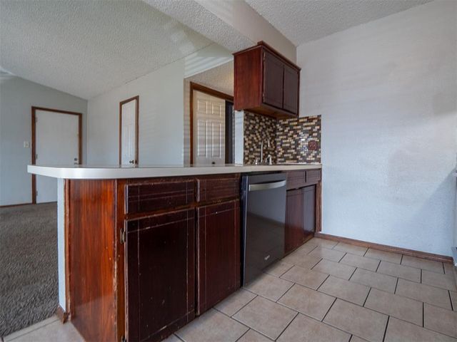 1017 Acacia Circle 1019, Noble, OK 73068