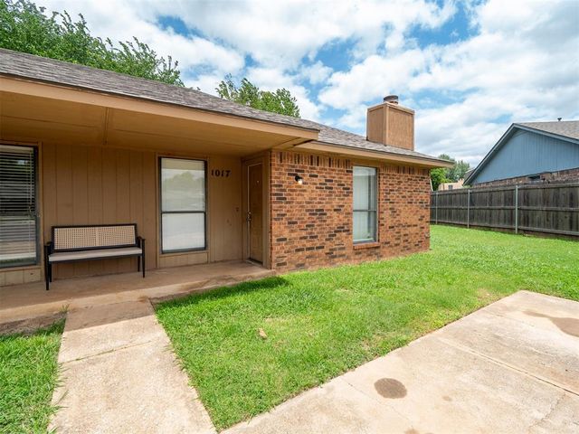 1017 Acacia Circle 1019, Noble, OK 73068