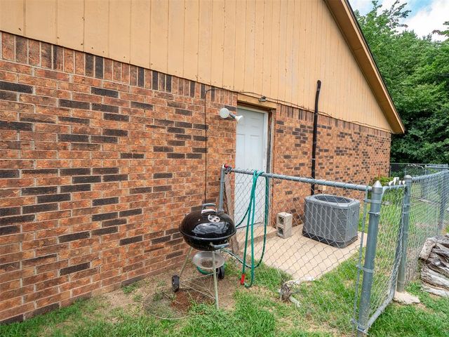 1017 Acacia Circle 1019, Noble, OK 73068