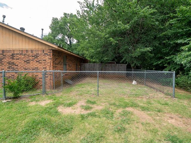 1017 Acacia Circle 1019, Noble, OK 73068