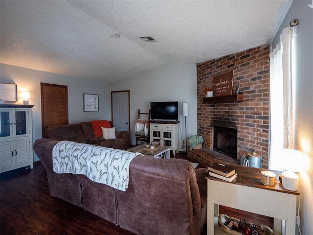 1017 Acacia Circle 1019, Noble, OK 73068