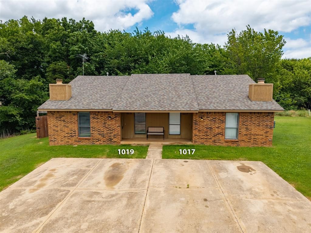 1017 Acacia Circle 1019, Noble, OK 73068