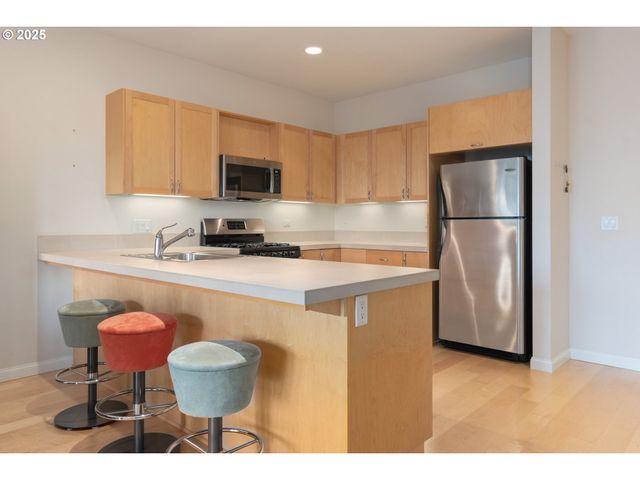 1375 OLIVE St 503, Eugene, OR 97401