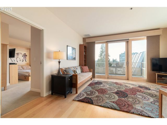 1375 OLIVE St 503, Eugene, OR 97401