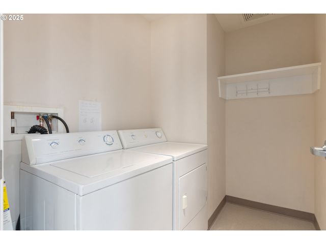 1375 OLIVE St 503, Eugene, OR 97401