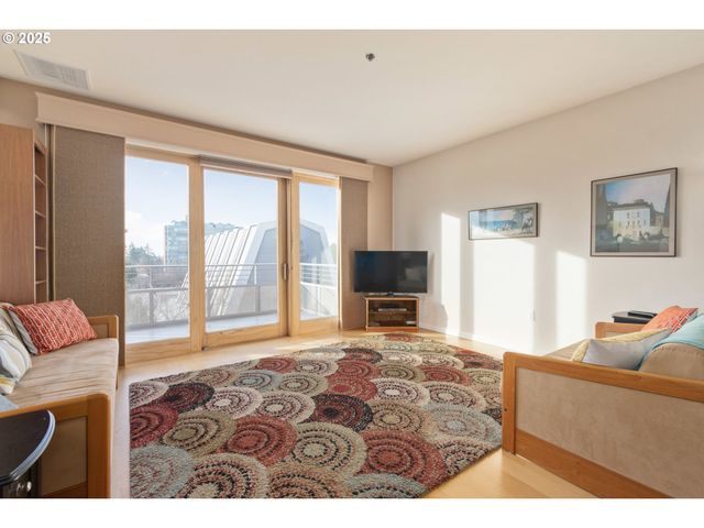 1375 OLIVE St 503, Eugene, OR 97401