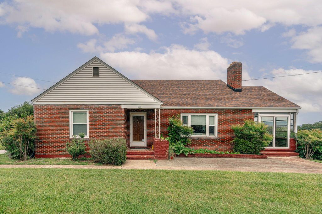 3505 Herhberger RD, Roanoke, VA 24017