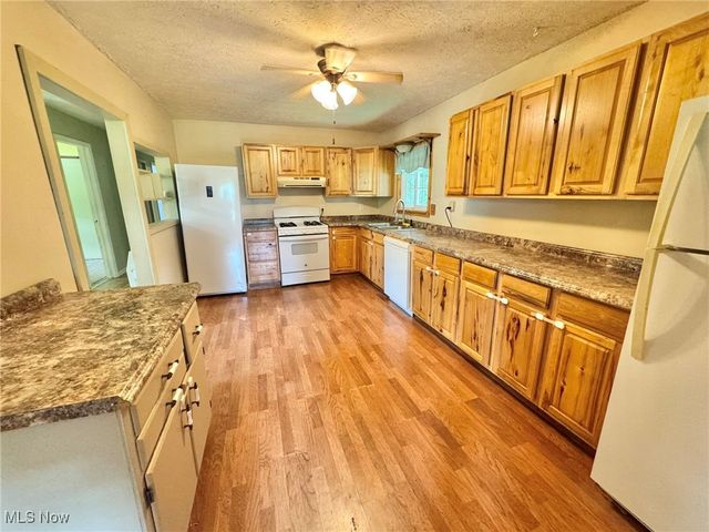 110 Horse Ridge Drive, Grantsville, WV 26147