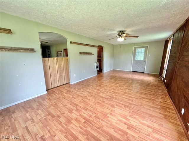 110 Horse Ridge Drive, Grantsville, WV 26147